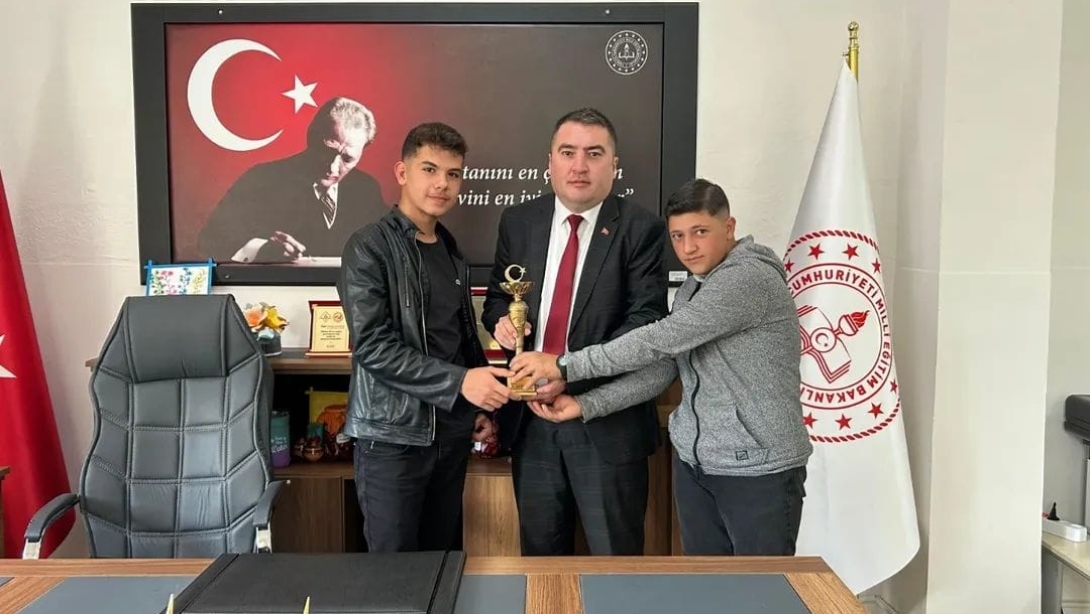''İyi Uygulamalar Yarışması'' İl Birincisi Olduk.