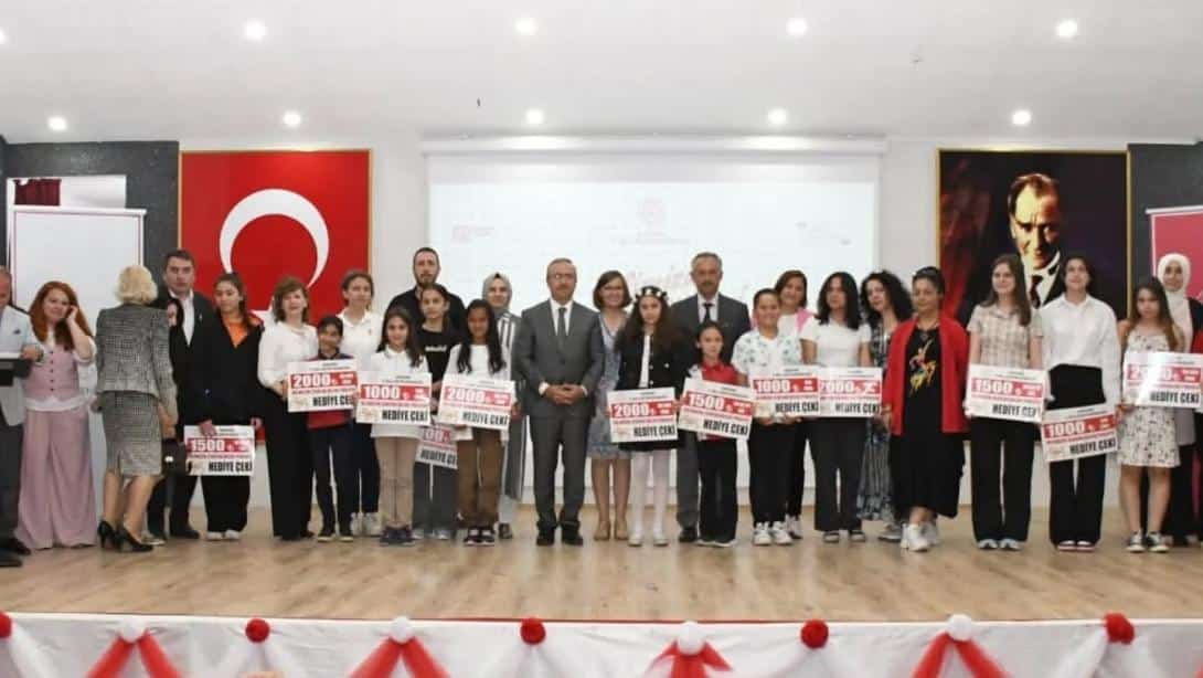 Dilimizin Zenginlikleri Projesi Ödül Töreni